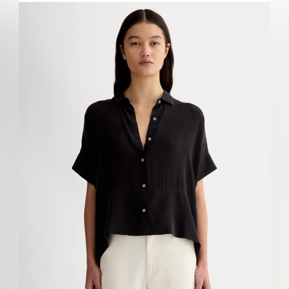 Everlane the boxy tee in 100% washable silk black